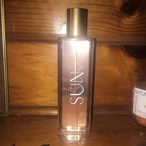 In the sun body spray